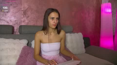 Snapshot of innes_taylor chatting on November 2025 08:15:01 AM InnesTaylor online show from November 2025 08:15:01 AM