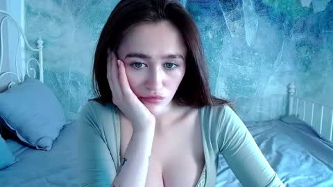 Lina online show from April 2026 10:59:01 AM