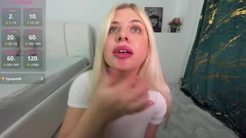 Eva online show from November 2025 11:51:01 PM