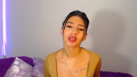 Abril online show from December 2024 09:24:01 PM