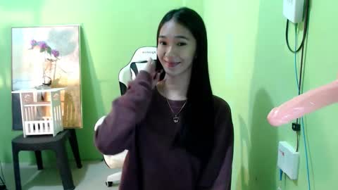 Reign online show from October 2025 12:45:02 PM