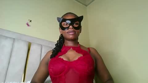 innocentberry1 online show from April 2026 09:17:01 PM