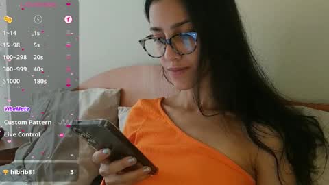 Laroa online show from January 2025 06:54:01 PM