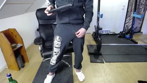 Snapshot of insanemaxxx chatting on December 2024 02:38:02 PM insanemaxxx online show from December 2024 02:38:02 PM