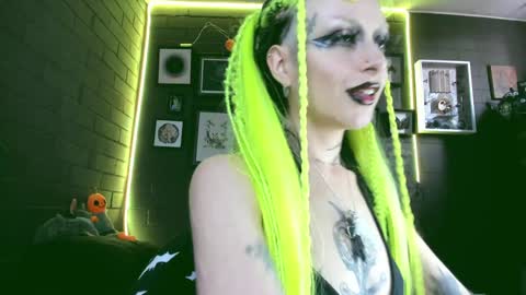   SANIA  online show from December 2024 05:54:02 PM