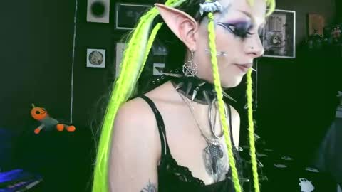   SANIA  online show from February 2025 04:17:02 PM