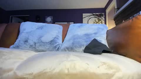 Snapshot of insert_token_icum chatting on December 2024 01:31:02 AM Lucifer online show from December 2024 01:31:02 AM