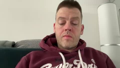 Snapshot of interestedhun chatting on October 2025 09:40:01 AM InterestedHun online show from October 2025 09:40:01 AM