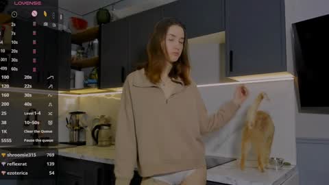 Bernadette  Join  online show from December 2024 01:06:02 AM