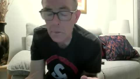 inthemood63 online show from April 2026 08:59:01 PM