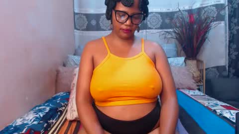 Snapshot of intimacysexy chatting on July 2026 06:23:02 PM boniswa caroline online show from July 2026 06:23:02 PM