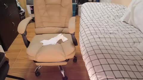 Snapshot of intimate143 chatting on October 2025 05:46:01 PM Im Desiree online show from October 2025 05:46:01 PM