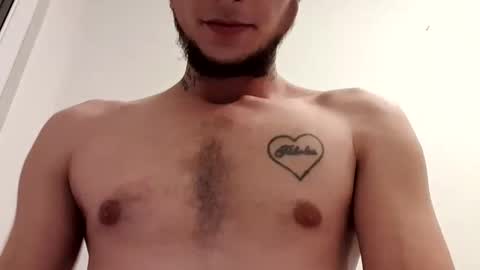 Snapshot of ionelgigelonuk chatting on November 2025 09:50:02 PM GJuice online show from November 2025 09:50:02 PM