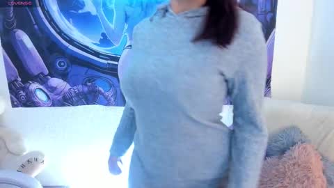 Irene Casas online show from October 2025 02:55:02 AM