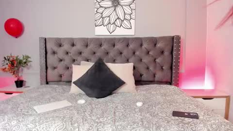 Snapshot of iriis_rosse chatting on October 2025 04:04:01 PM Iris Rosse online show from October 2025 04:04:01 PM