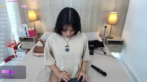 Iris online show from September 2025 07:57:02 PM