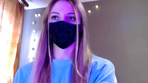 Lily online show from March 2026 02:13:01 PM