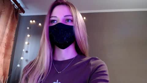 Lily online show from March 2026 03:31:01 PM