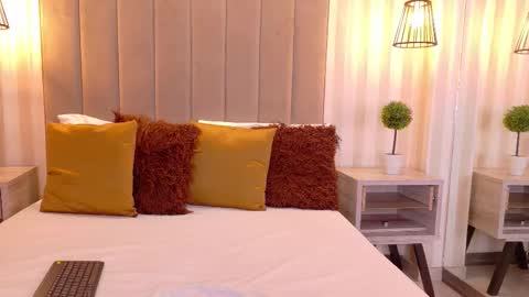 Snapshot of irisdelavega_ chatting on December 2025 01:38:02 PM Iris online show from December 2025 01:38:02 PM