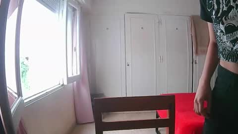 Iris online show from November 2025 09:03:02 PM