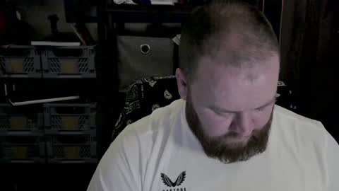 Snapshot of irishdaddy24 chatting on December 2024 04:09:01 PM twitter theirishman205 online show from December 2024 04:09:01 PM