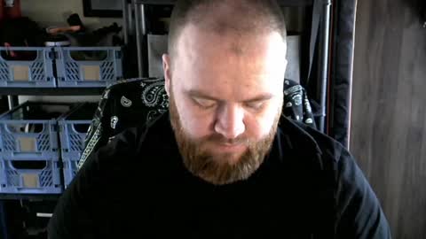 Snapshot of irishdaddy24 chatting on February 2025 01:19:02 PM twitter theirishman205 online show from February 2025 01:19:02 PM