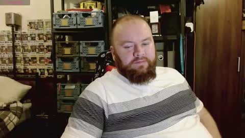 Snapshot of irishdaddy24 chatting on September 2025 08:01:01 PM twitter theirishman205 online show from September 2025 08:01:01 PM