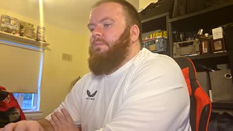 Snapshot of irishdaddy24 chatting on October 2025 05:14:02 PM twitter theirishman205 online show from October 2025 05:14:02 PM