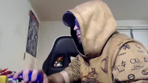 Snapshot of irishdude2483 chatting on January 2025 03:36:02 AM Irishdude2483 online show from January 2025 03:36:02 AM