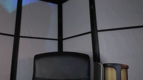 Snapshot of irisice chatting on January 2025 11:16:01 PM Miss Iris Fansly Miss Iris new inst.  online show from January 2025 11:16:01 PM