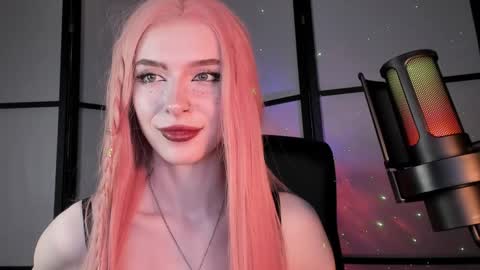 Snapshot of irisice chatting on January 2025 03:51:01 PM Miss Iris Fansly Miss Iris new inst.  online show from January 2025 03:51:01 PM