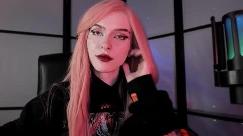 Snapshot of irisice chatting on February 2025 12:17:02 PM Miss Iris Fansly Miss Iris new inst.  online show from February 2025 12:17:02 PM