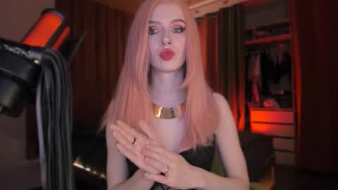 Miss Iris Fansly Miss Iris new inst.  online show from December 2025 09:00:01 PM