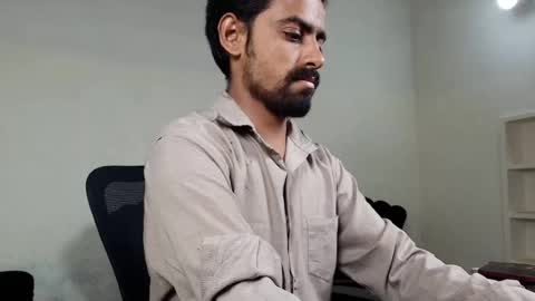 Snapshot of ironcharm4455 chatting on June 2026 06:21:02 PM Naveed online show from June 2026 06:21:02 PM