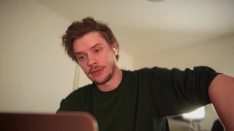 Snapshot of ironthud chatting on October 2025 09:20:01 PM Sam online show from October 2025 09:20:01 PM