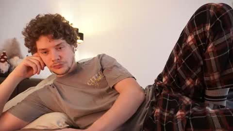 Snapshot of ironthud chatting on November 2025 05:16:01 PM Sam online show from November 2025 05:16:01 PM