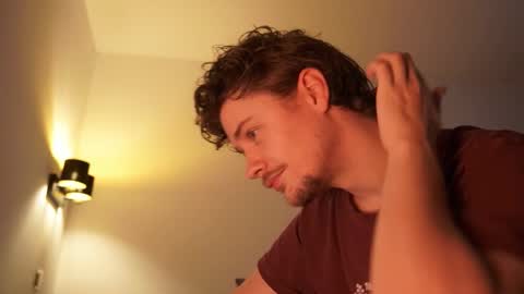 Snapshot of ironthud chatting on December 2025 09:41:02 PM Sam online show from December 2025 09:41:02 PM