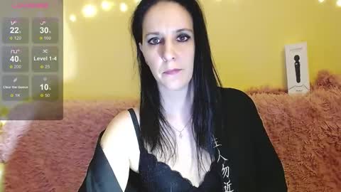 Irwi Tomboy online show from November 2025 01:21:02 PM