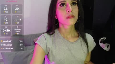 Snapshot of isa_hall chatting on July 2026 01:52:01 AM Isabella Hall online show from July 2026 01:52:01 AM