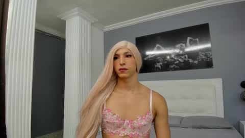 Isa Lancaster online show from March 2025 07:31:02 PM