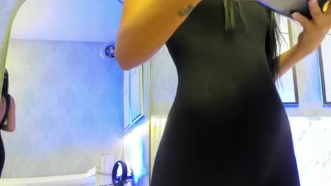 Snapshot of isa_little4u chatting on July 2026 10:21:01 AM online show from July 2026 10:21:01 AM
