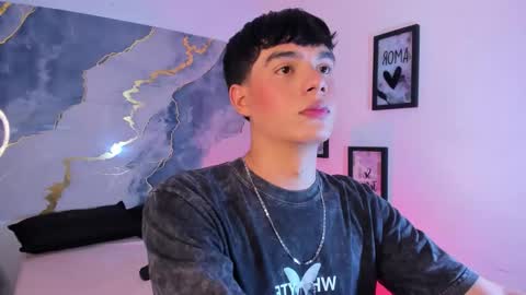 Isaac Kurtt online show from November 2025 08:08:02 PM