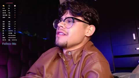 Snapshot of isaac_saenz chatting on December 2024 12:51:02 AM Isaac Saenz. online show from December 2024 12:51:02 AM