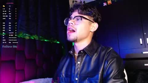 Snapshot of isaac_saenz chatting on December 2024 12:23:01 AM Isaac Saenz. online show from December 2024 12:23:01 AM