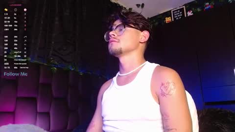 Snapshot of isaac_saenz chatting on January 2025 04:06:02 AM Isaac Saenz. online show from January 2025 04:06:02 AM