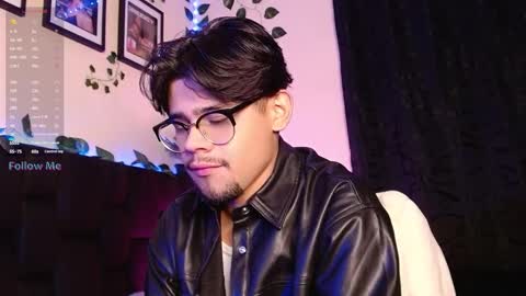 Snapshot of isaac_saenz chatting on January 2025 09:58:01 PM Isaac Saenz. online show from January 2025 09:58:01 PM