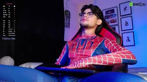 Snapshot of isaac_saenz chatting on December 2025 10:03:01 PM Isaac Saenz. online show from December 2025 10:03:01 PM