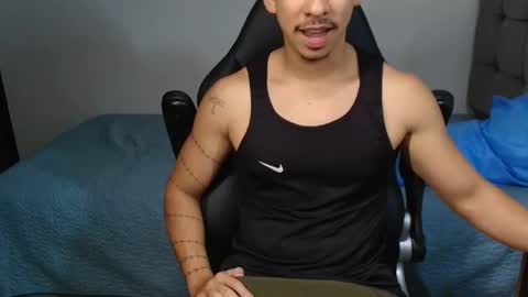Snapshot of isaac_sttone01 chatting on May 2026 06:26:02 PM muscle isaac online show from May 2026 06:26:02 PM