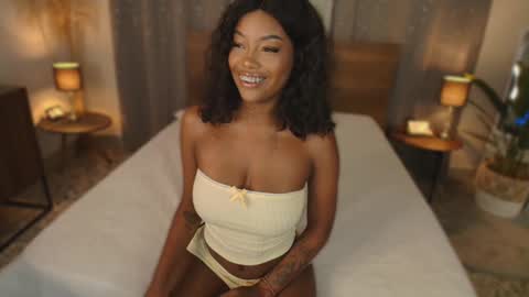 Snapshot of isaacoleman chatting on October 2025 08:53:02 PM Isaa Coleman online show from October 2025 08:53:02 PM