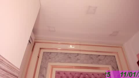 Snapshot of isabel_escorcia chatting on January 2025 08:11:01 AM Isabel online show from January 2025 08:11:01 AM